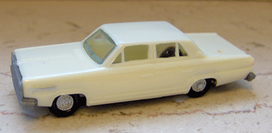 Eko Dodge Dart creme