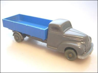 Dodge Truck- Wiking 420